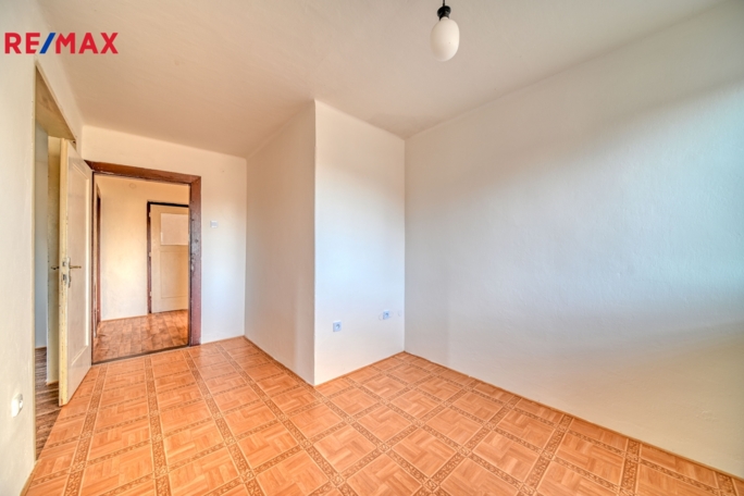 3071572.jpg 3071572.jpg