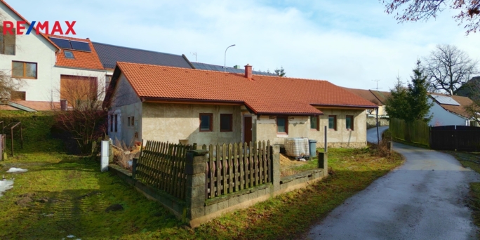 Prodej rodinného domu, 124 m2, Hluboké - obrázek 2