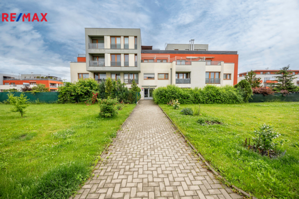 Prodej bytu 2+kk, 56 m2, Praha