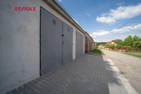 REMAX Delux