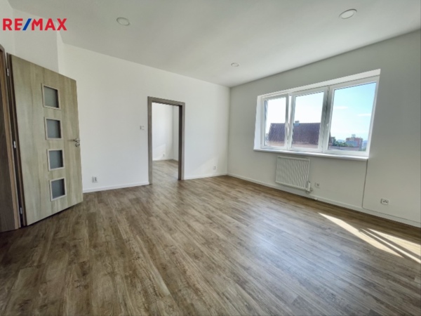 Pronájem bytu 2+1, 60,1 m2, Krupka