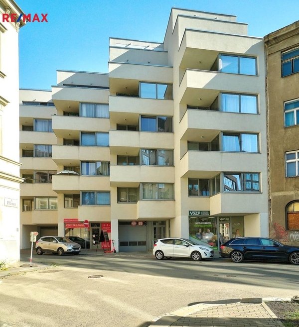 Pronájem bytu 1+kk, 58 m2, Brno
