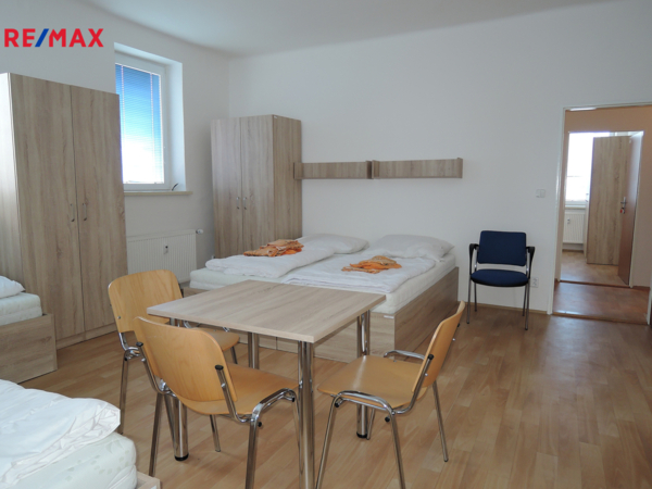 Pronájem bytu 4+1, 125 m2, Hostivice