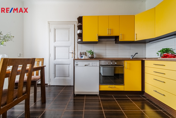 REMAX Delux