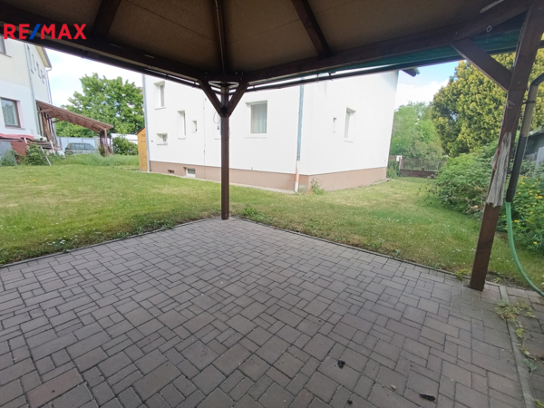 REMAX Delux