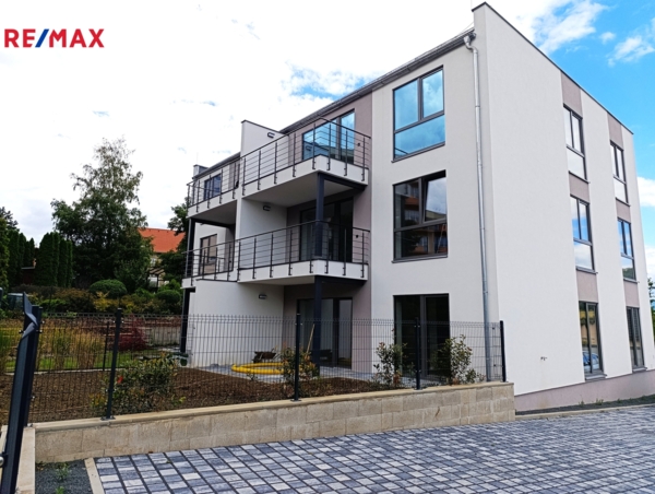 Pronájem bytu 3+kk, 78 m2, Bystřany