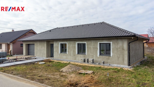 Prodej rodinného domu, 185 m2, Šanov