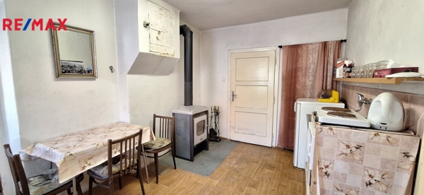 REMAX Delux
