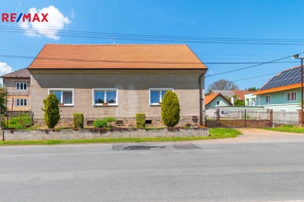 Prodej rodinného domu, 450 m2, Vejvanov