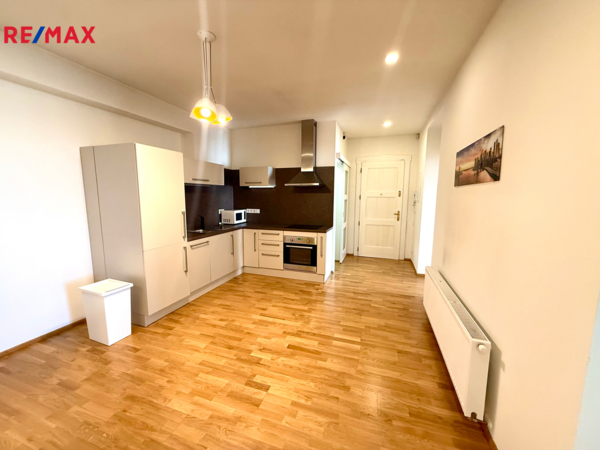 Pronájem bytu 2+1, 61 m2, Praha