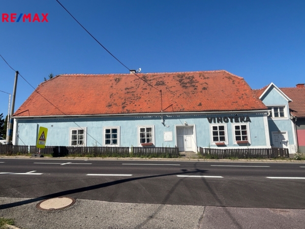 Prodej vícegeneračního domu, 790 m2, Znojmo