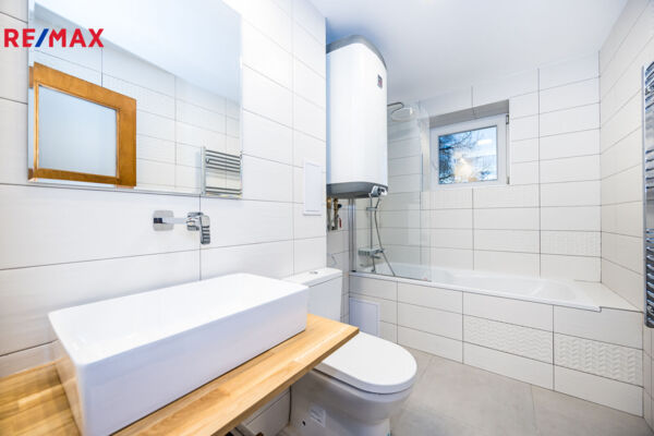 Prodej bytu 2+1, 49 m2, Bílina