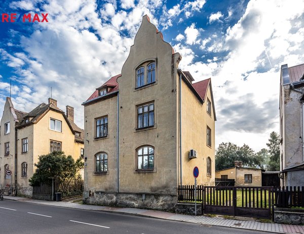 Prodej vícegeneračního domu, 335 m2, Děčín