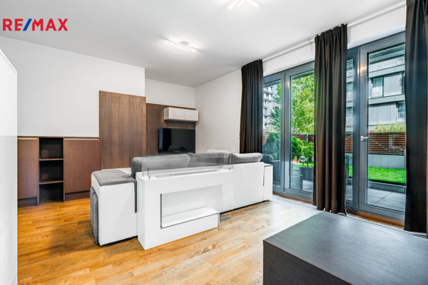 Prodej bytu 1+kk, 37 m2, Praha