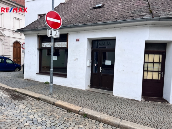 Pronájem obchodního prostoru, 60 m2, Pelhřimov