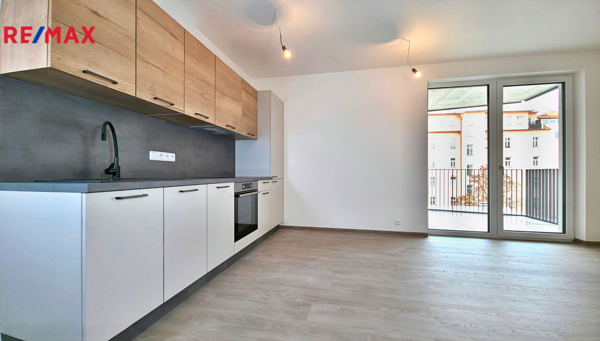 Pronájem bytu 1+kk, 37,7 m2, Praha