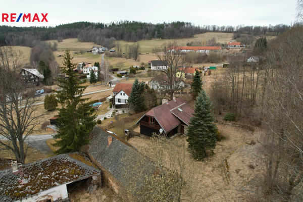 2701932.jpg