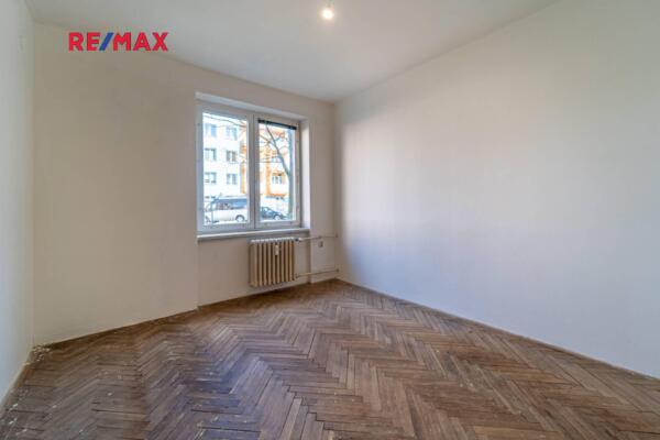 REMAX Delux