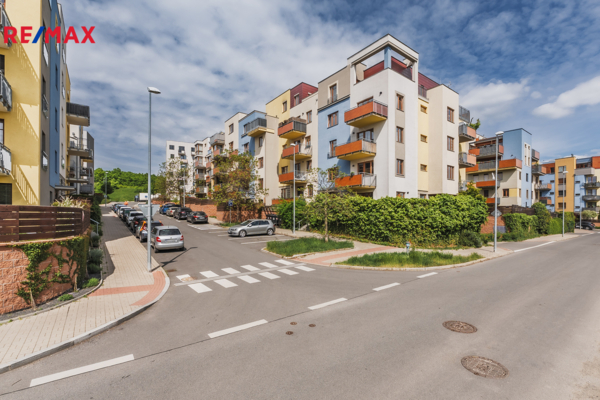 Prodej bytu 2+kk, 48 m2, Praha