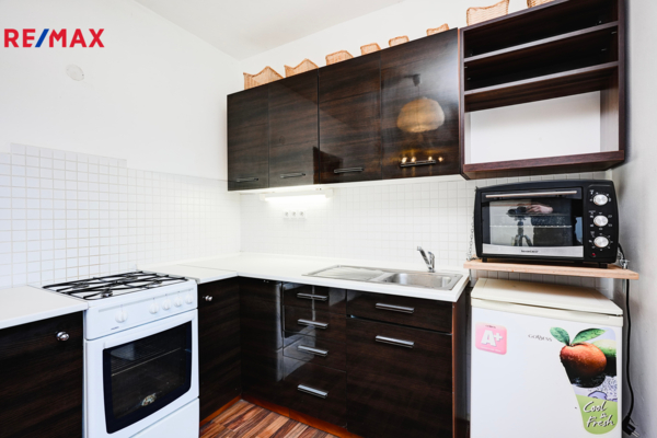 REMAX Delux