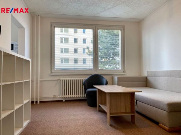 Pronájem bytu 1+1, 30 m2, Praha
