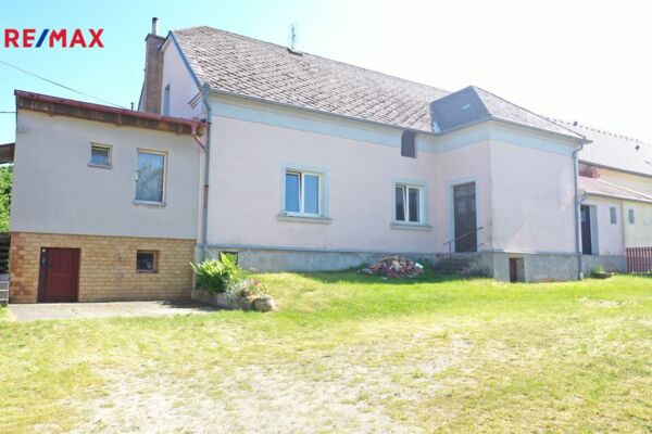 Prodej rodinného domu, 500 m2, Obora