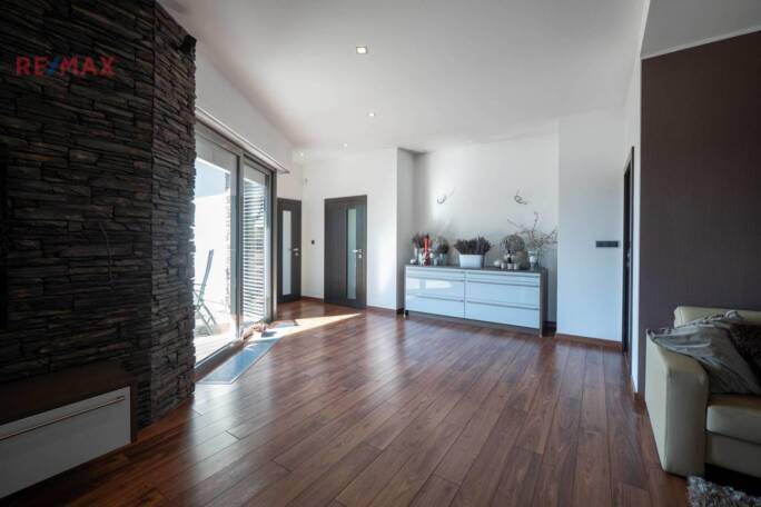 Prodej rodinného domu, 256 m2, Hvozdec - obrázek 11