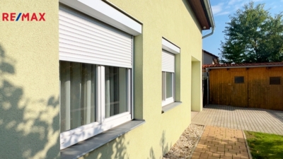 3035075.jpg 3035075.jpg