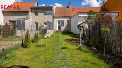 2286835.jpg 2286835.jpg