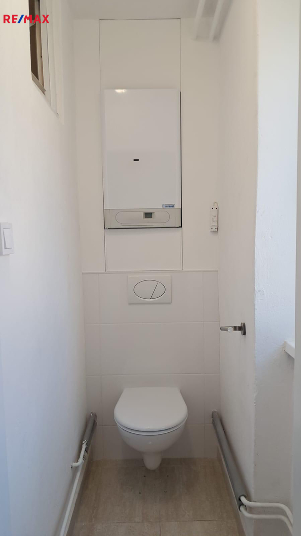 2770377.jpg 2770377.jpg