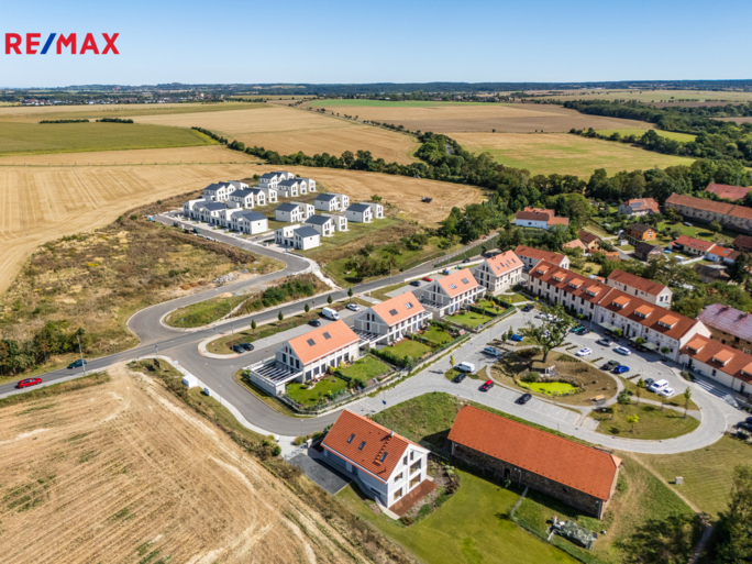 3157828.jpg 3157828.jpg