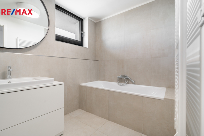 3157841.jpg 3157841.jpg