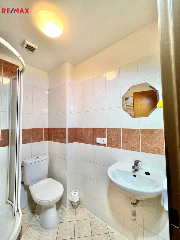 2621805.jpg 2621805.jpg