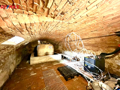 2690336.jpg 2690336.jpg