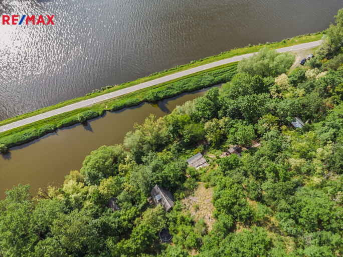 2830778.jpg 2830778.jpg