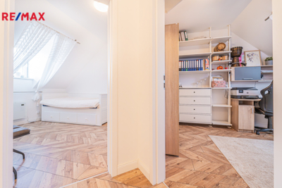 2740074.jpg 2740074.jpg