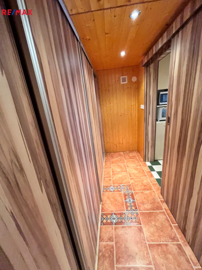 2735834.jpg 2735834.jpg