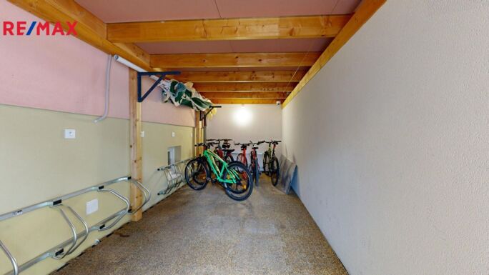 3041885.jpg 3041885.jpg