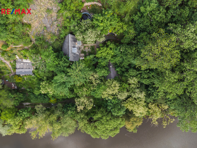 2830786.jpg 2830786.jpg