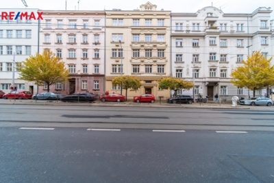 3077534.jpeg 3077534.jpeg