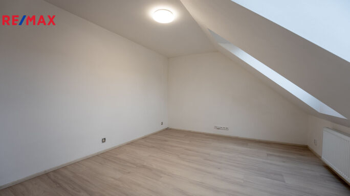 Pronájem bytu 2+kk, 39 m2, Kanice - obrázek 6