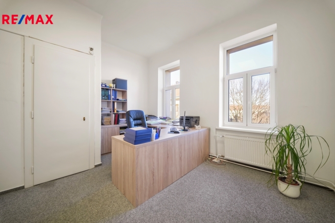 Pronájem bytu 4+1, 127 m2, Brno - obrázek 12