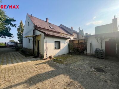 3045530.jpeg 3045530.jpeg