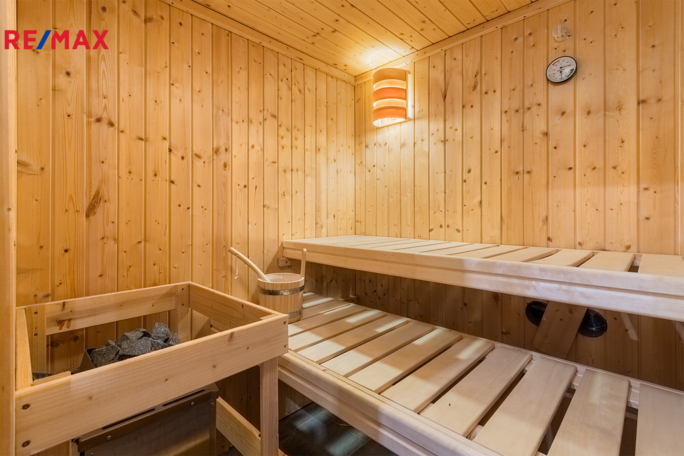 2713047.jpg 2713047.jpg