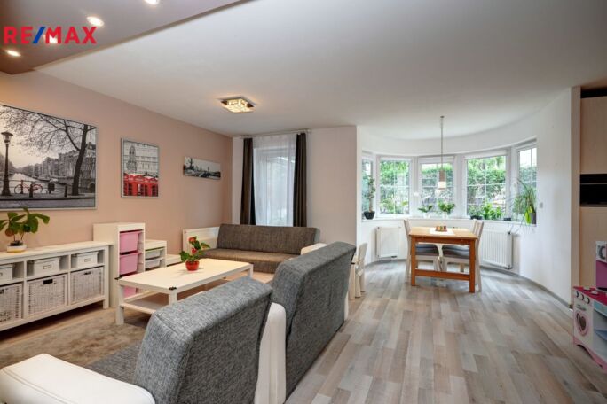 Prodej rodinného domu, 205 m2, Ostopovice - obrázek 1