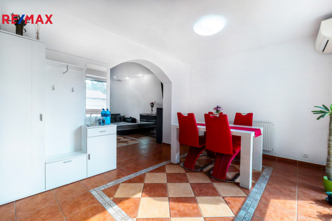 Prodej rodinného domu, 351 m2, Uherské Hradiště - obrázek 7