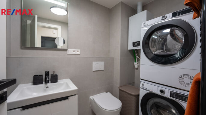 3161281.jpg 3161281.jpg