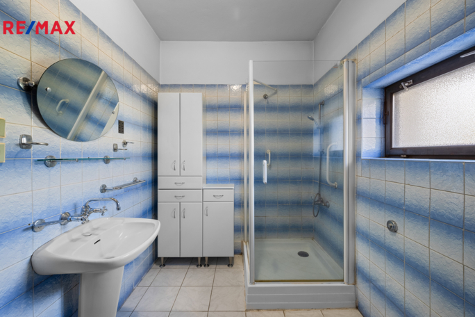 2816111.jpg 2816111.jpg