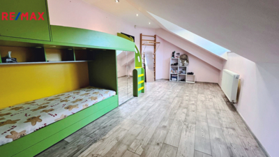 2805076.jpg 2805076.jpg