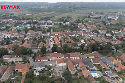 3041897.jpg 3041897.jpg